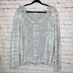 Westport Women’s Knitted Sweater Gray and White XL